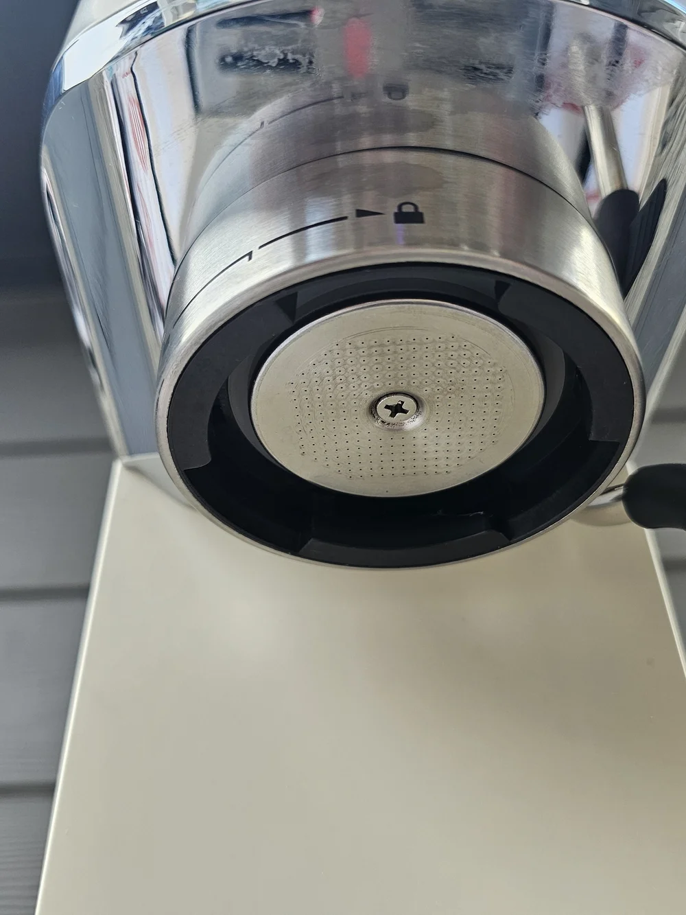 CASABREWS CM5418™ Espresso Machine In Cream